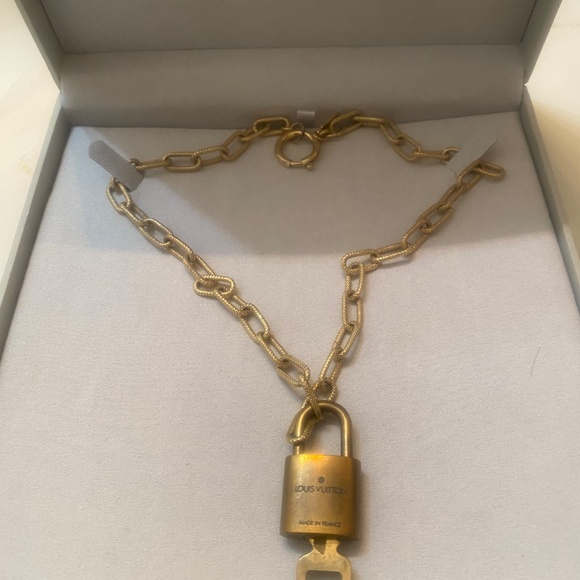 Louis Vuitton Vintage lock - Picture 2 of 5